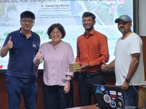 Seminar at IISER Mohali, photo 2